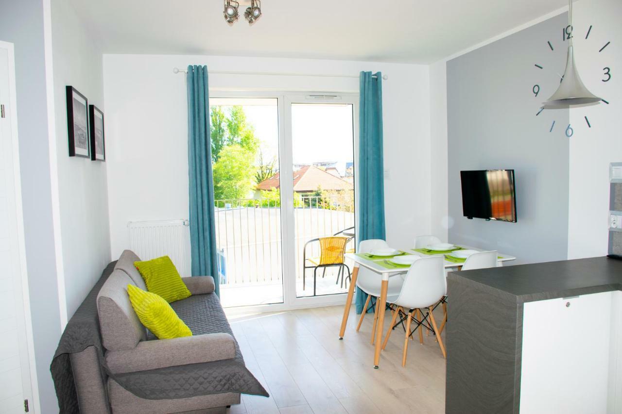 Grey & White Pogodne Apartment Kołobrzeg Exterior foto