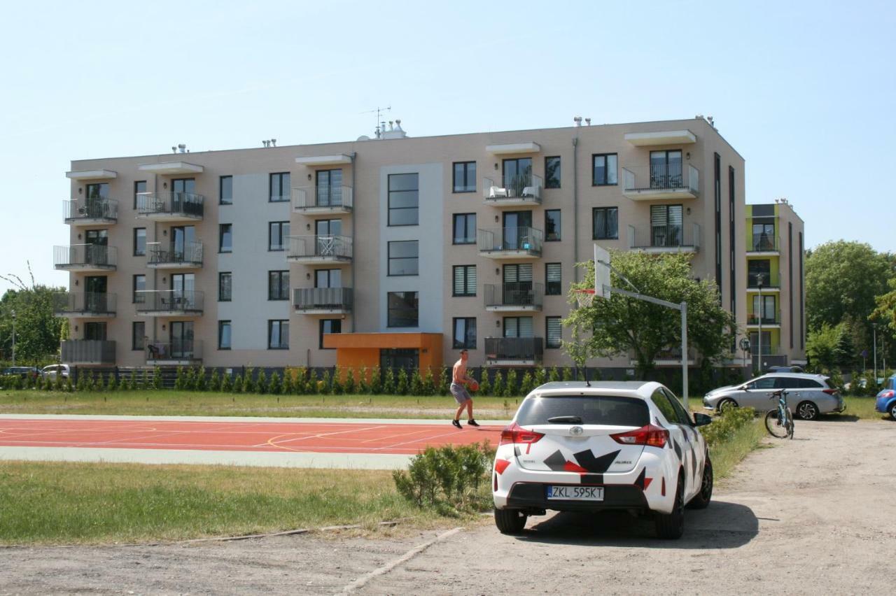 Grey & White Pogodne Apartment Kołobrzeg Exterior foto